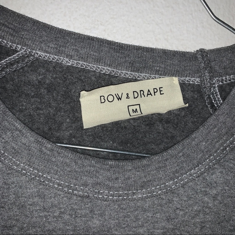 SOLDBow & drape the future is female grey crewneck - Picture 4 of 4
